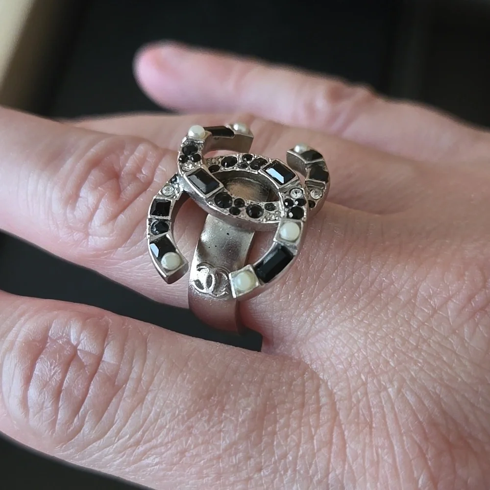 Chanel Geometric Ring | Double CC | Statement Designer Jewelry, Authentic, 52 - Picture 12 of 13